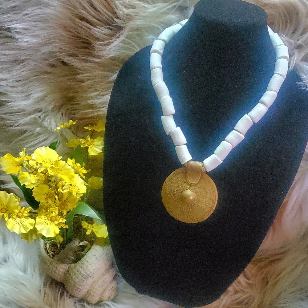 Chic Gold and White Necklace